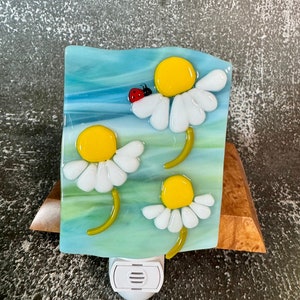 White and Yellow Daisies Fused Glass Night Light