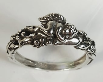 Cherub ring, Reclining Cherub, Sterling Silver