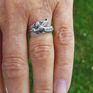Hand Sculpted Sterling Silver Angel Ring, Aquamarine Accent Stones bild 2