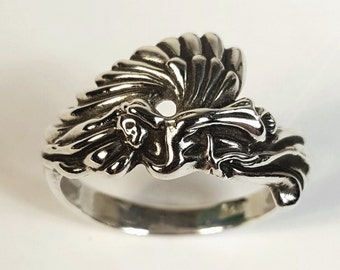 Sculpted Sterling Silver Angel Ring: Rose's Angels Collection