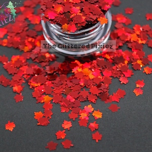 INFERNO-4 mm Rode esdoornbladvormige glitter Leuke losse glitter voor nail art Haar Gezicht Lichaamsbekers Ambachtelijke voorraad Harsvoorraad Freshie Glitter