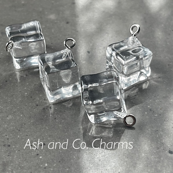 Ice cube charms, perfect for earring, bracelet or necklace. X 5