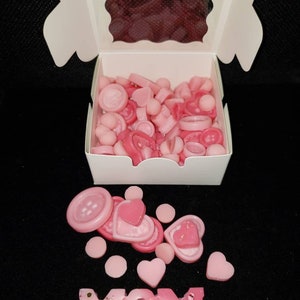 Box of Melts for Mom/Heavily scented/Soy Wax/Mom Melt/Buttons/DOTS/Hearts