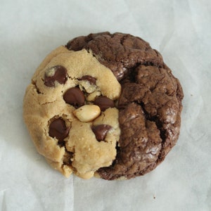 Chocolate Peanut Butter Cookie Duos, Peanut Butter Cookies, Edible Gifts, Holiday Gift, Care Package, Holiday Cookies, Christmas