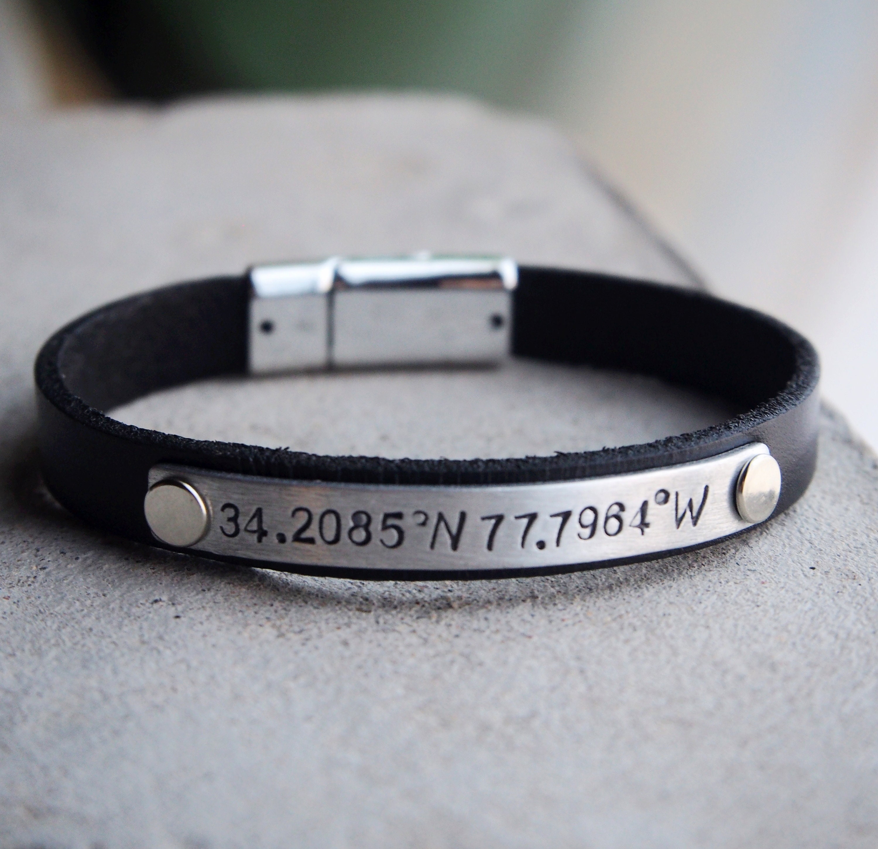 Grid store coordinate bracelet
