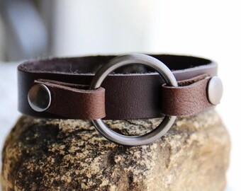O Ring Bracelet, Replacement O ring bracelet, wear husband ring, wear the ring, BDSM bracelet, genuine leather, secure snaps, Grief bracelet