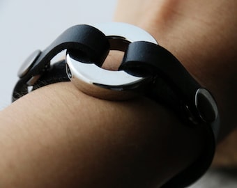 Urn Bracelet Stainless Steel, Custom Engraved Bracelet, Circle of Life Jewelry, Cremation Memorial Jewelry, Pet Sympathy Gift, Real Leather