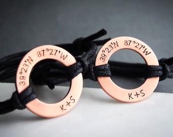 Pulseras para parejas, conjunto de pulseras de pareja grabadas a medida, pulseras de coordenadas, pulsera de coordenadas personalizada, inicial de pareja, regalos de pareja