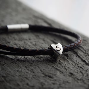 Simple His hers Bracelets, Couple initial Bracelet, tiny heart bracelet, bf gf, love bracelet, date gifts, boyfriend gift, girlfriend gift