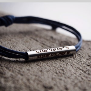 Bracelet de coordonnées, bracelet Mens Latitude Longitude Cuir Bleu Marine, Bracelet de coordonnées personnalisé, Cadeaux couples, Acier inoxydable Navy Blue