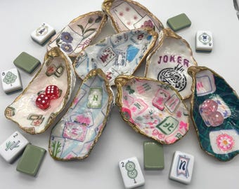 Handmade Oyster Shell Mahjong Dice Dish, Decoupaged Mahjong Table Accessory (4-5 inches)