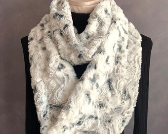 Luxe Cuddle Minky Snowy Owl Infinity Scarf