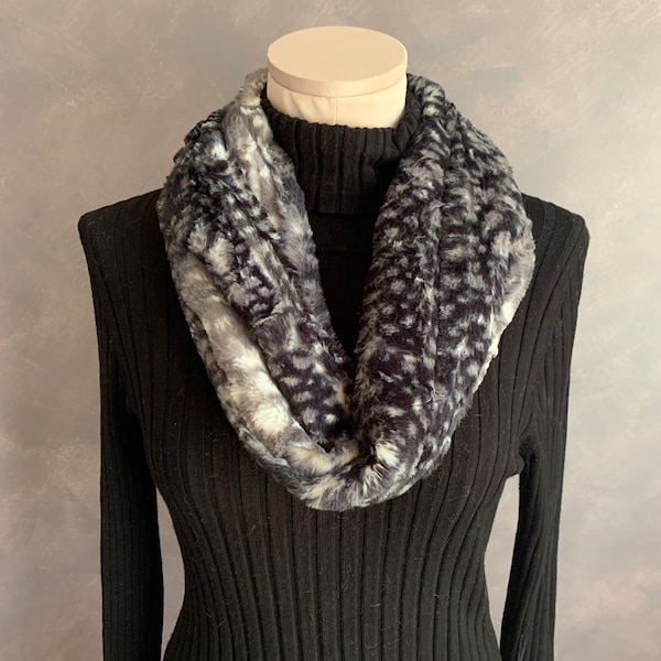 Minky Luxe Cuddle Black & White Fawn Faux Fur Infinity Scarf