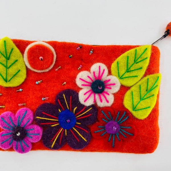 Handmade 100% Wool FELT Flower Colourful PURSE Fairtrade- handmade in Nepal.