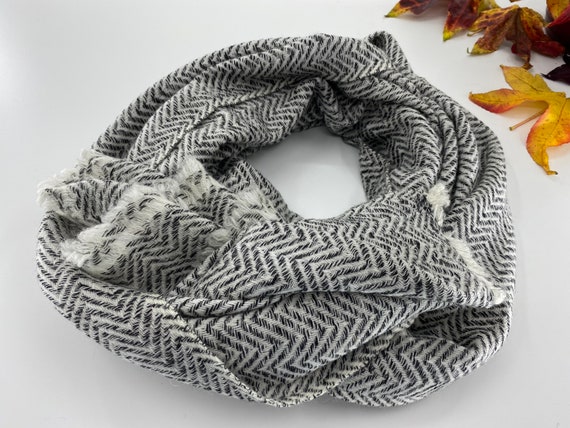 handmade stole design
