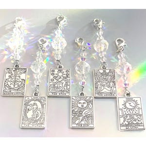 Dije de llave de carta del Tarot con cristales de vidrio - Plateado y transparente