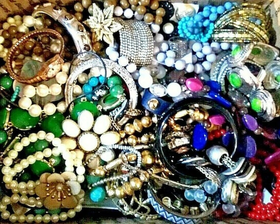 Lot of Vintage to Modern Jewelry 6 Lbs 5 oz, Vinta