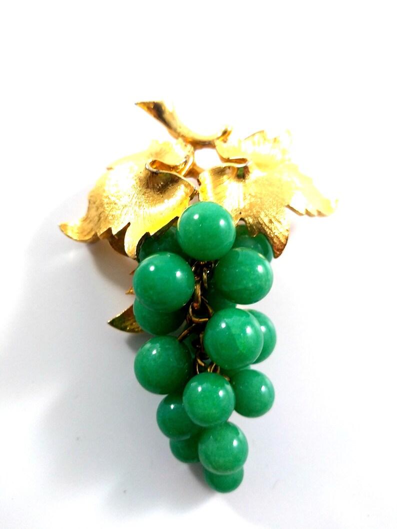 Vintage Green Faux Jadeite Grape Cluster Brooch Jadeite | Etsy