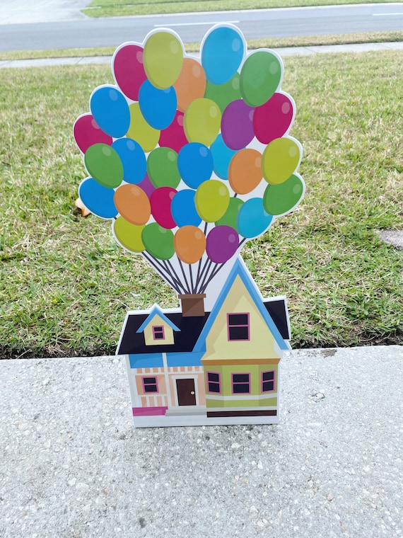 Ideas de decoración para fiestas de cumpleaños infantiles con personajes de  Disney Up House