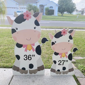 Personaggio di mucca in piedi, idee per decorazioni per feste di compleanno per bambini