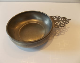 Pewter porringer, signed B & M