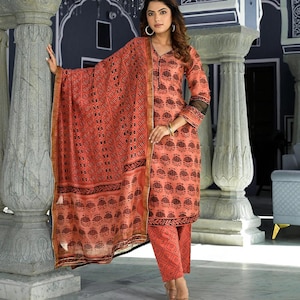 Regal Ethnic Printed Chanderi Silk Kurta Set with Maheshwari Silk Dupatta, Jaipuri Collection, Elegant Latest Designer Outfit for her