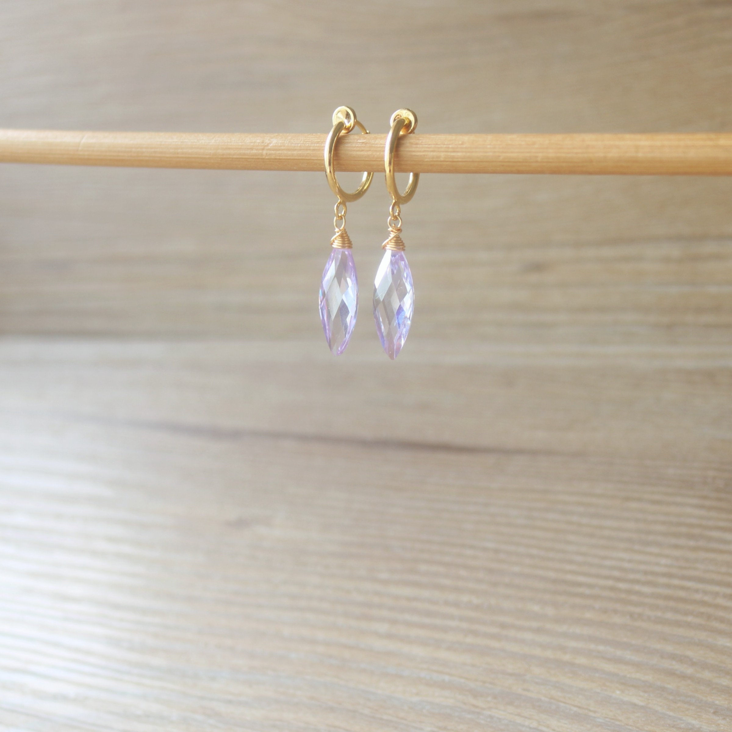 Acheter Boucles d'oreilles à Clip en pierre violette, couleur or Rose, en forme de larme, à Clip, en spirale, bijoux de mariage, 1 paire Acheter Boucles d'oreilles à Clip en pierre violette, couleur or Rose, en forme de larme, à Clip, en spirale, bijoux de mariage, 1 paire