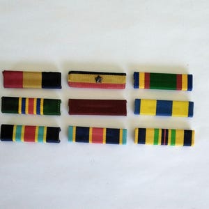 Nastri per il servizio militare della Marina e del Corpo dei Marines: mai indossati