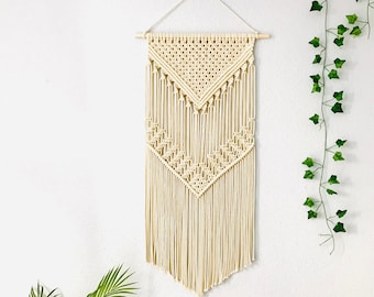 Macramé wall hanging Tapestry, woven wall hanging, bohemian décor, Macramé wall decor, Macrame wall art, boho-chic farmhouse decor