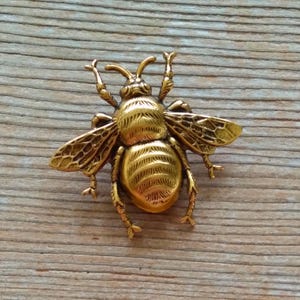 Huge Gold Bee Pin, Gold Honeybee Pin Brooch, Antiqued Gold Bee Pin, Big Bee Pin, Gold Bee Lapel Pin, Bee Tie Tack, Bee Gift, Embeelish