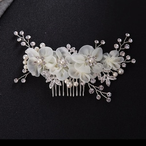 Bridal Floral Pearls Hair Clip Headpiece in Silver Colour with Shining Rhinestones