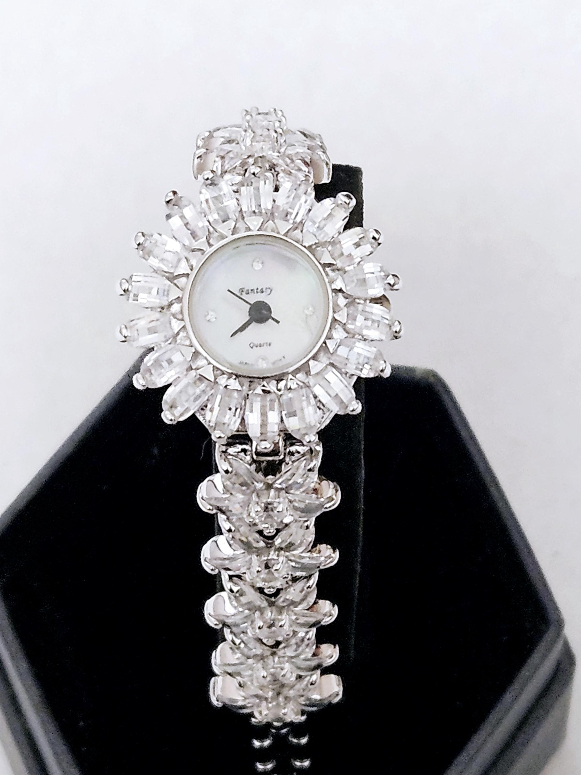 Luxury Woman Lady Floral Watch With Crystal Rhinestones for  display picture 2