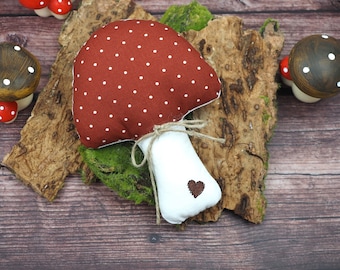 Autumn decoration fabric mushroom table decoration rusty brown dotted