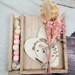 Gift set with dried flowers for Mother's Day image 2