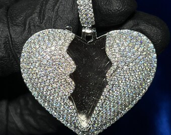 925 Sterling Silver Broken Heart 4.27CTWVVS Moissanite Diamond Pendant with Chain