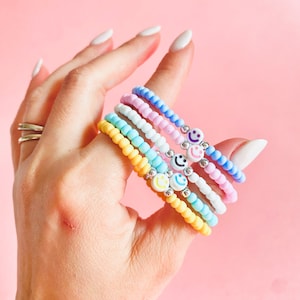 Bracelets, Seed beads, Smiley Face bracelets, Seed bracelets, Girl Bracelets, Teacher, Groovy, Retro