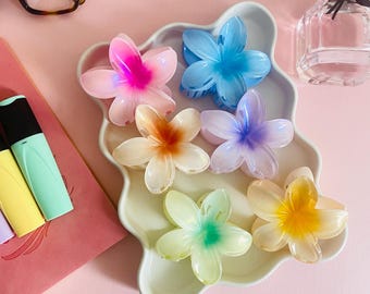 Hibiscus Flower Claw Clip: Hawaiian Hair Accessory