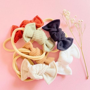 Vintage Bow, Piggies, PiggieTails, knots, Hair Knot bows, Girls, Accessories for girls, Hair Styles, Toddlers, Baby Girls