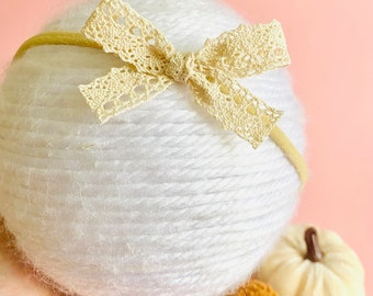 Cream Lace Baby Bow: Neutral Nylon Headband
