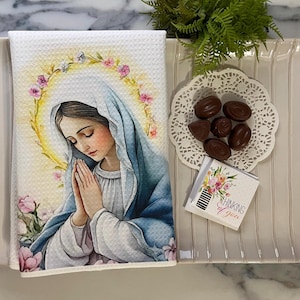 Fatima Virgin Mary Kitchen Hand/Tea Towel | The Blessed Virgin Mary in Prayer | Mary Mother of Jesus | Christian | Catholic | Religious Gift