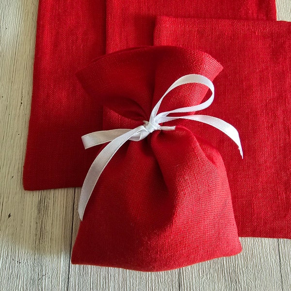 Pochette pour cadeaux de Noël aux couleurs variées, sacs à friandises rouges, petits sacs cadeaux en lin verts, décoration d'intérieur de Noël rustique, sacs cadeaux, prêt à expédier