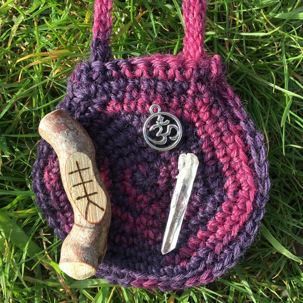 Wool crochet medicine pouch / crystal bag ~ with quartz crystal point, Om charm and heather Ogham Stave for protection, shamanic, pagan