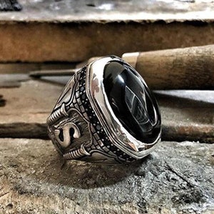 Anillo de ónix de plata personalizado hecho a mano, joyería personalizada con letra inicial, regalo de aniversario para hombres, regalo de San Valentín, joyería de plata para hombres