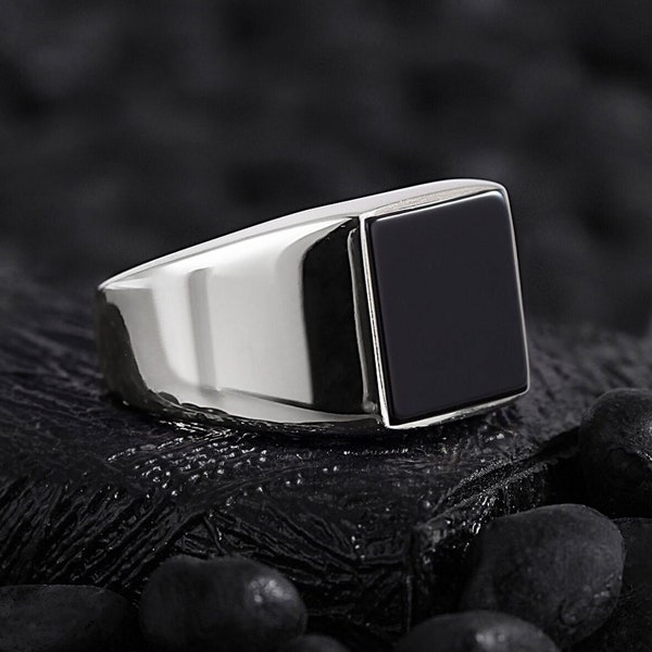 Sello de plata de ónix hecho a mano, anillo de hombre minimalista único, regalo para él, anillo de declaración de piedra negra, regalo de San Valentín, regalo de aniversario