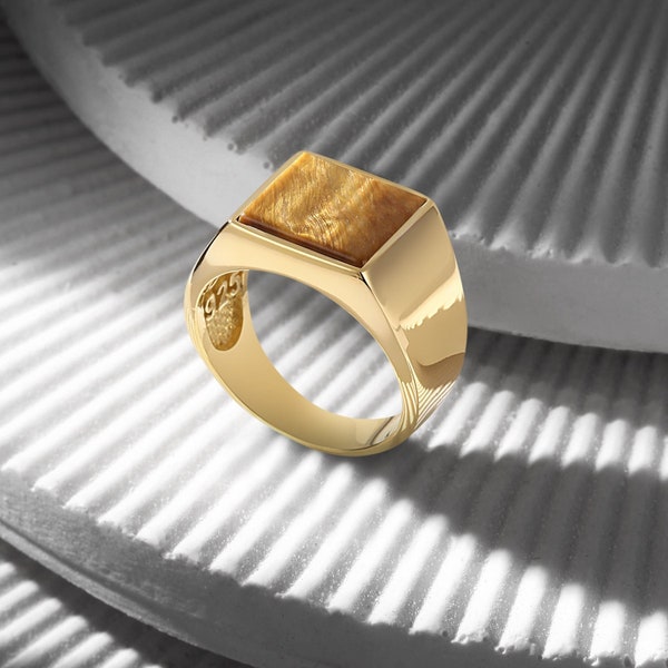 18K Gold Bonded Gemstone Ring for Men & Women, Statement Signet Ring, Unisex Jewelry, Hypoallergenic Gift, Luxury Valentine’s Day Gift