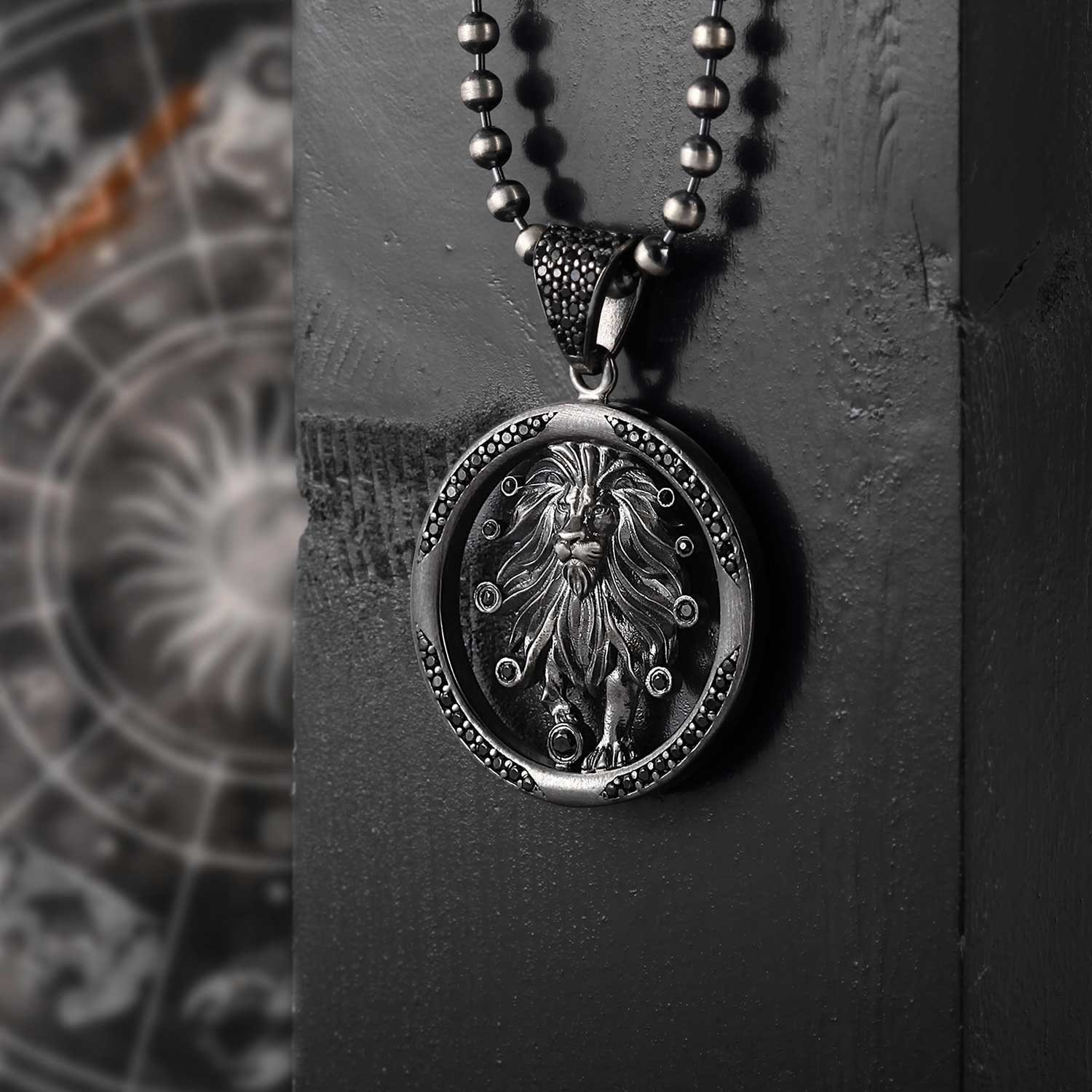 Men's leo pendant discount