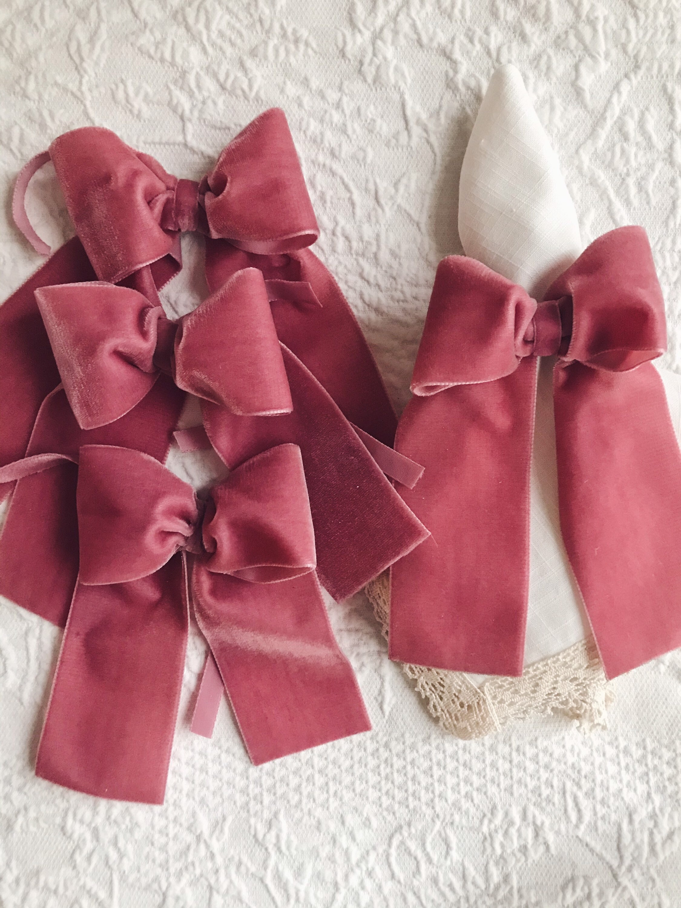 Velvet bow napkin rings sets of 4 Etsy