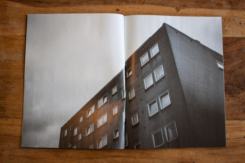 When it gets dark, you come home Photozine/Photobook image 3