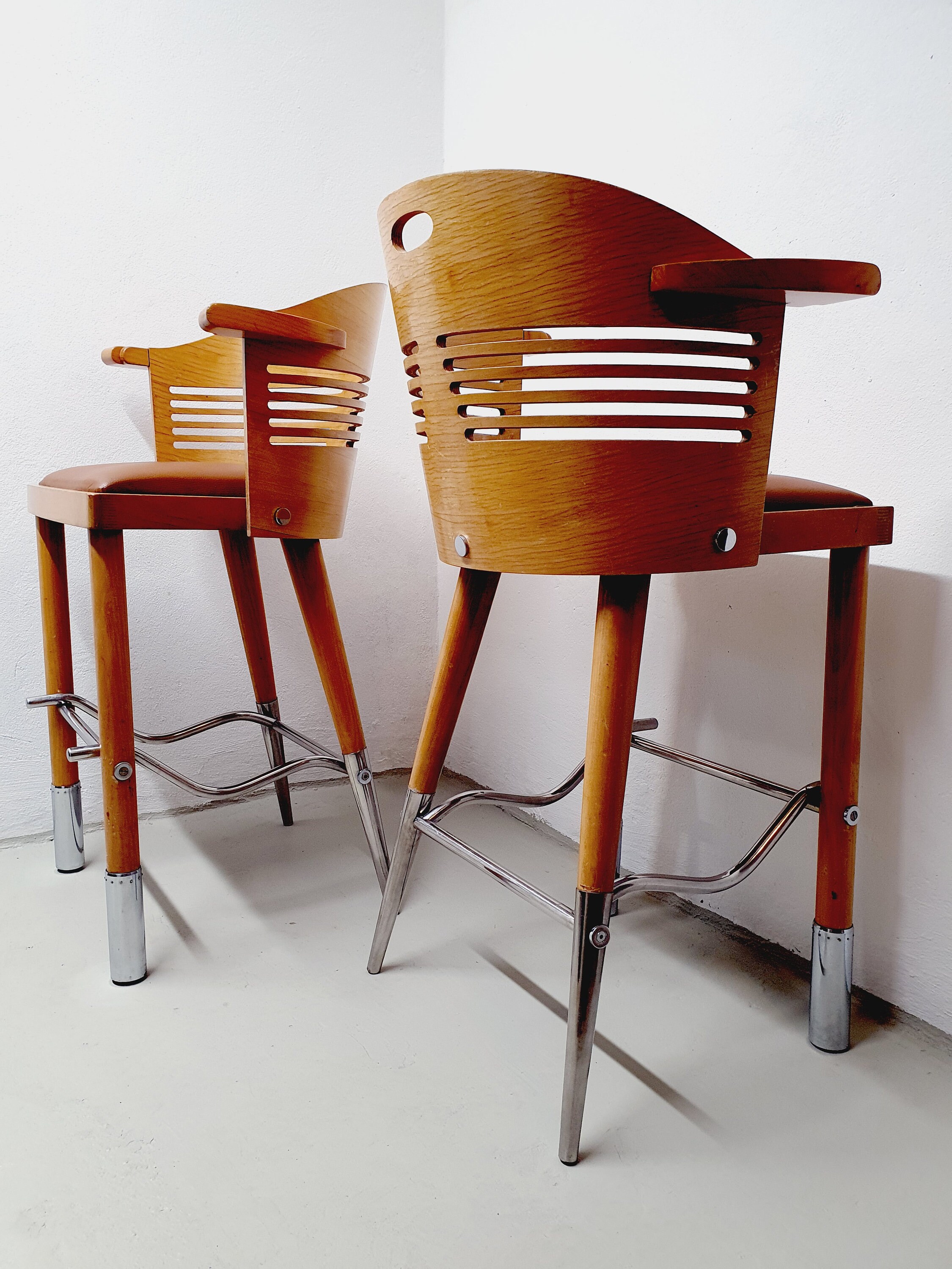 Cherry wood bar stools deals
