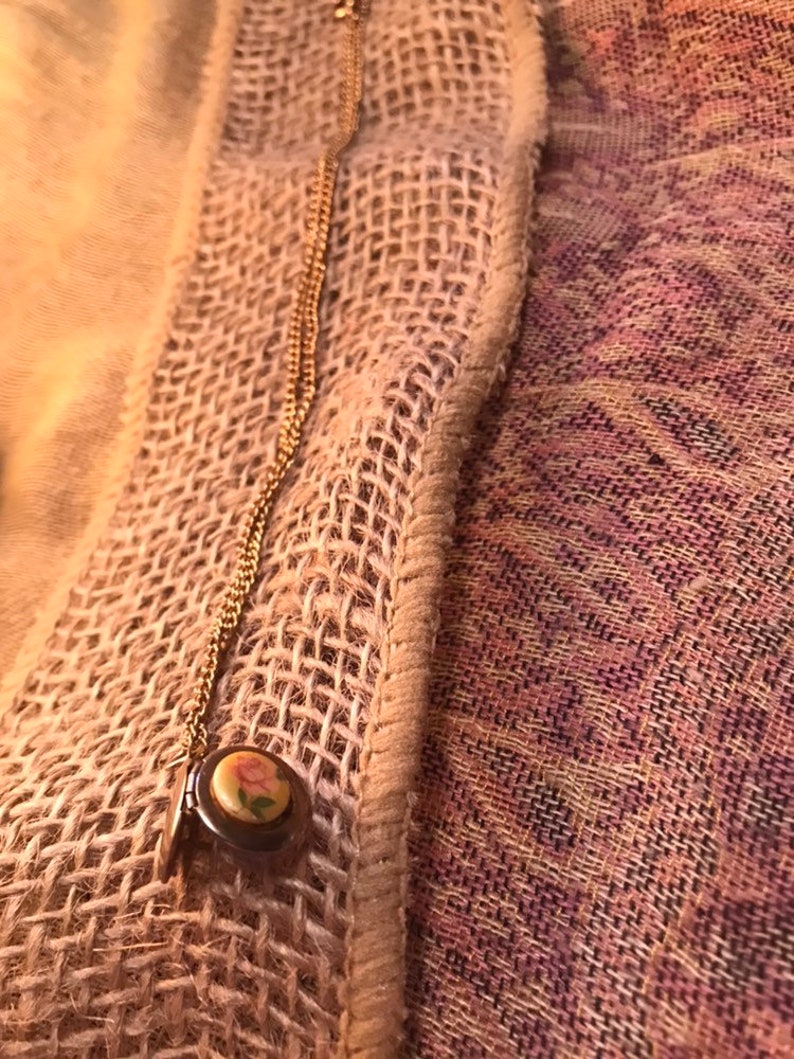 Vintage Gold Floral Locket